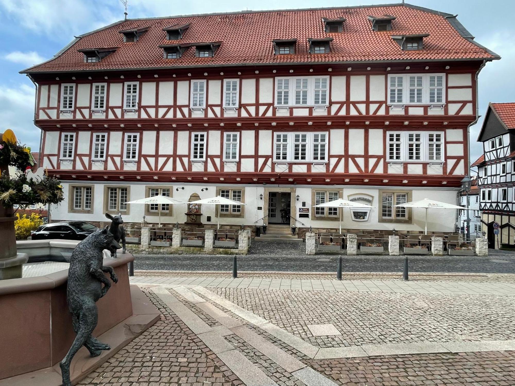 Altes Rathaus Hotel-Restaurant-Cafe Wolfhagen Buitenkant foto