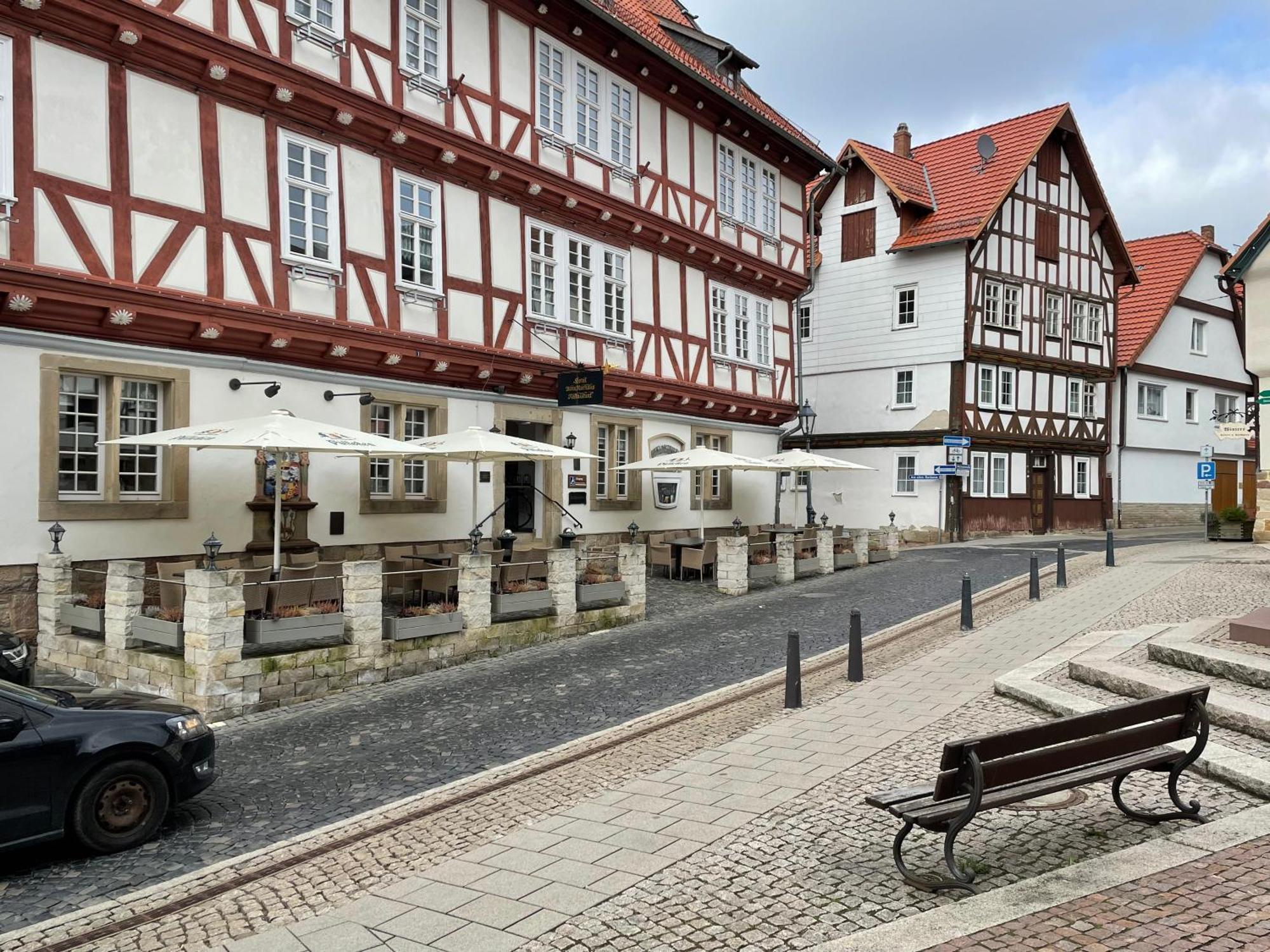 Altes Rathaus Hotel-Restaurant-Cafe Wolfhagen Buitenkant foto