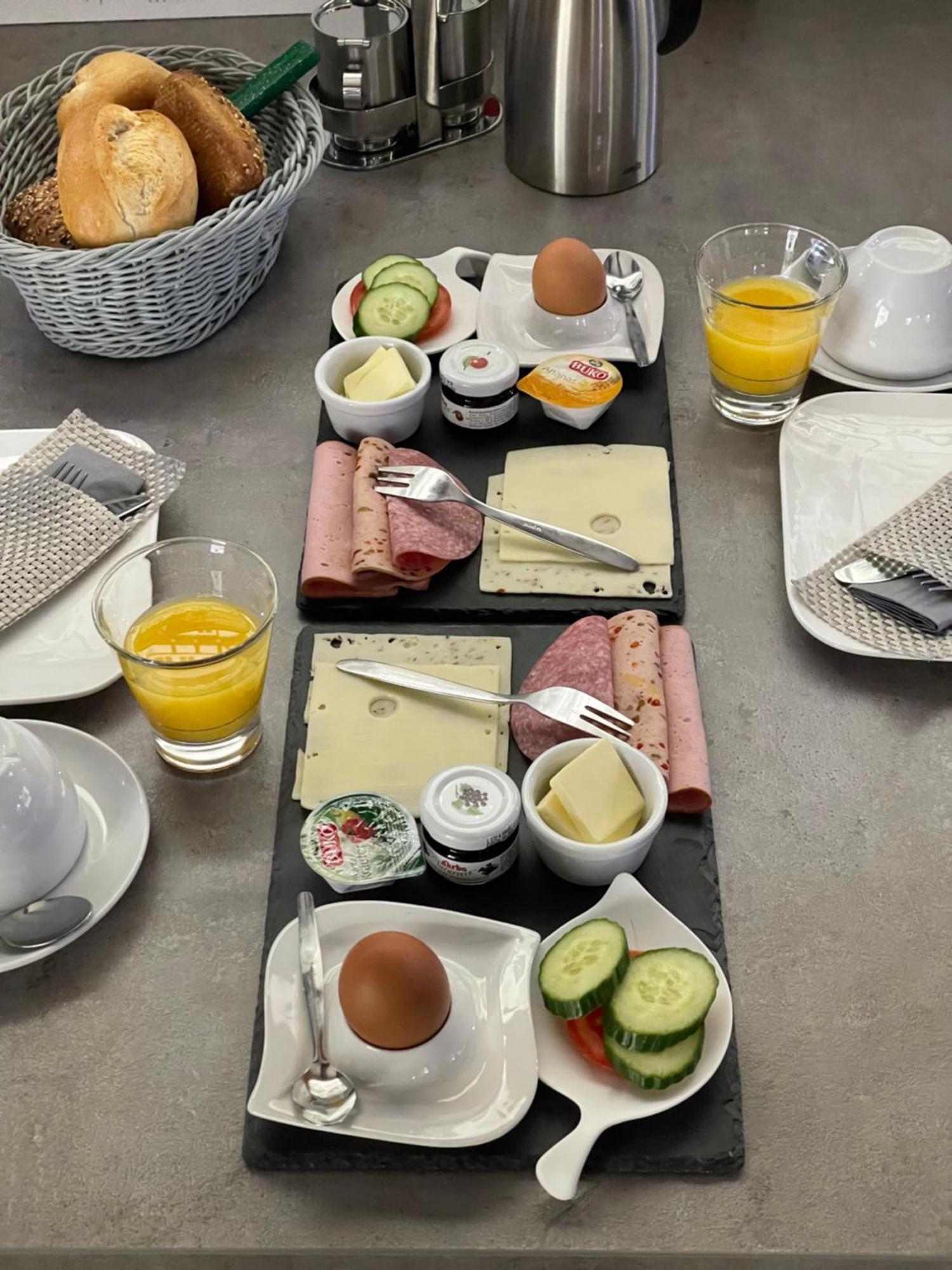 Altes Rathaus Hotel-Restaurant-Cafe Wolfhagen Buitenkant foto