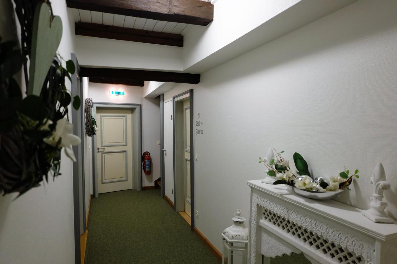 Altes Rathaus Hotel-Restaurant-Cafe Wolfhagen Buitenkant foto